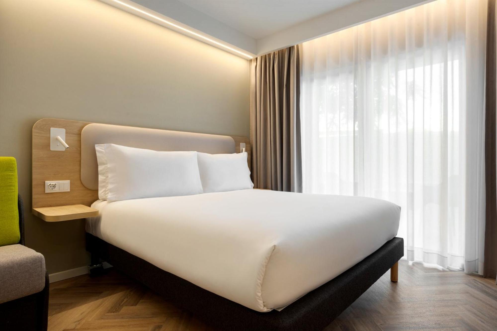 Holiday Inn Express Evora By Ihg ภายนอก รูปภาพ